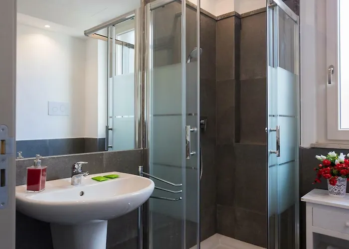 Private Bathroom Queen Room